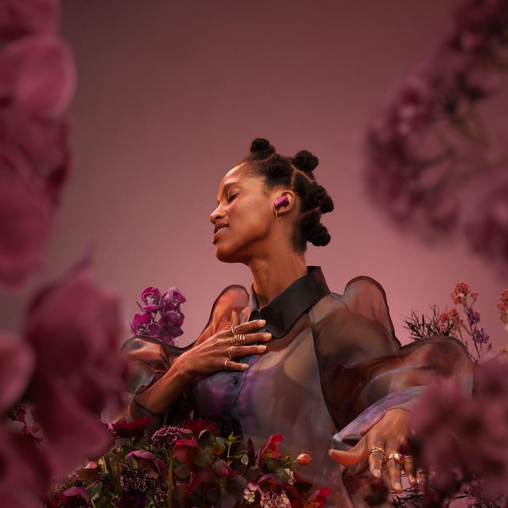 Bose QuietComfort Ultra Bluetooth Earbuds (2. Generation) Kabellose Noise-Cancelling-Ohrhörer, bis zu 6 Stunden Akkulaufzeit, IPX4-Schutz, 360-Grad-Sound, tiefer Bass, Farbe: Schwarz.