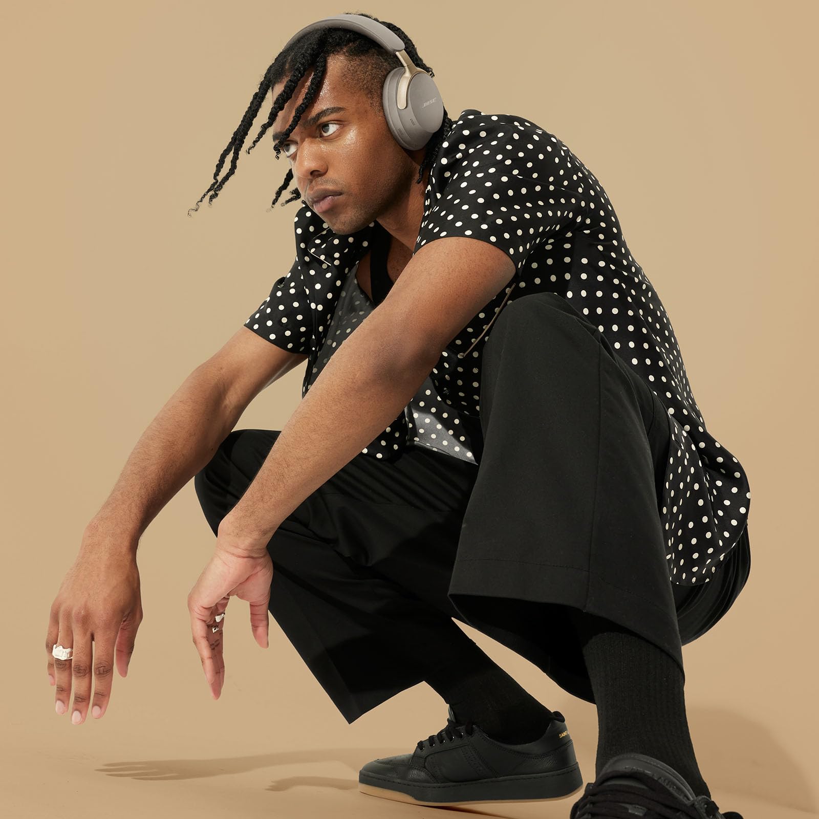 Bose QuietComfort Ultra Kopfhörer Over-Ear-Kopfhörer mit Geräuschunterdrückung für räumlichen Klang, Spatial-Audio-Kopfhörer, bis zu 24 Stunden Akkulaufzeit, High-End-Kopfhörer mit Raumklang, Farbe: Smoke White.