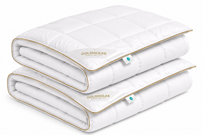 GOLDWOLKE Sommerdecke 2er Set extra leicht HeiQ Smart TopCool Körperzonensteppung